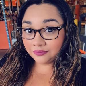 Meet your Posher, Felicia